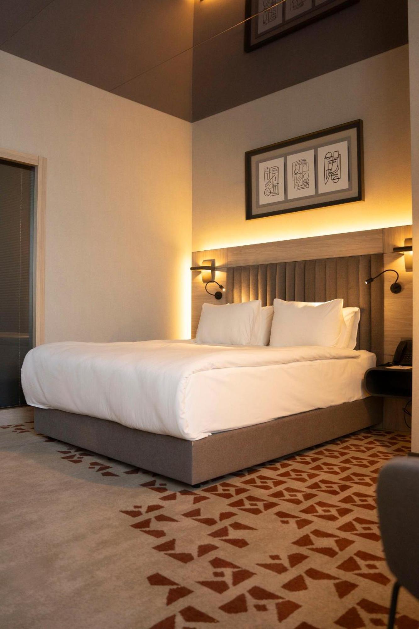Best Western Plus Hotel Konak Измир Екстериор снимка